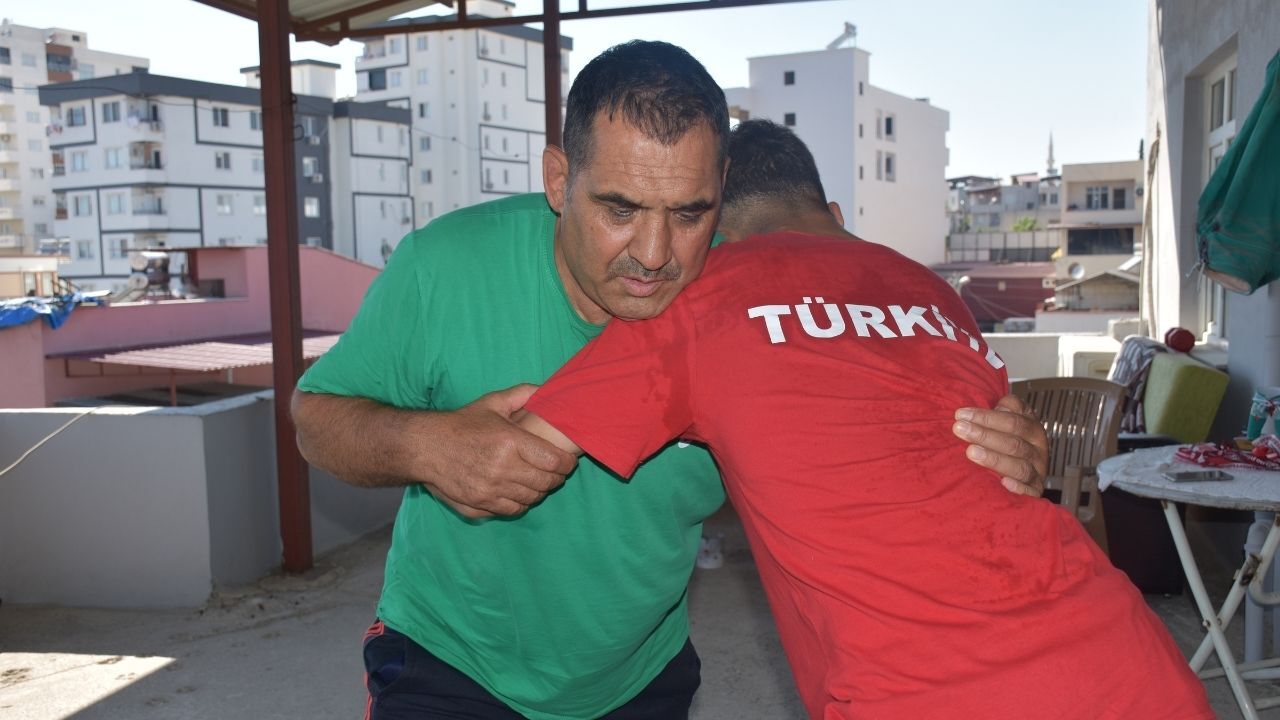 Babası Damı Spor Salonuna Çevirdi! Oğlu Türkiye Şampiyonu Old (2)