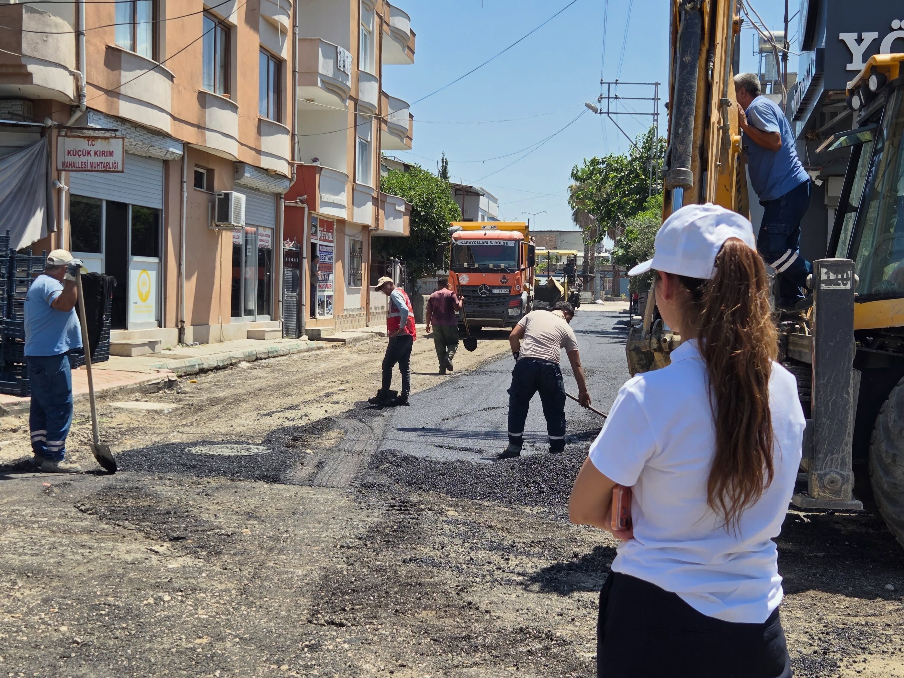 Ceyhan Belediyesi'nden Sahada Yoğun Mesai (2)