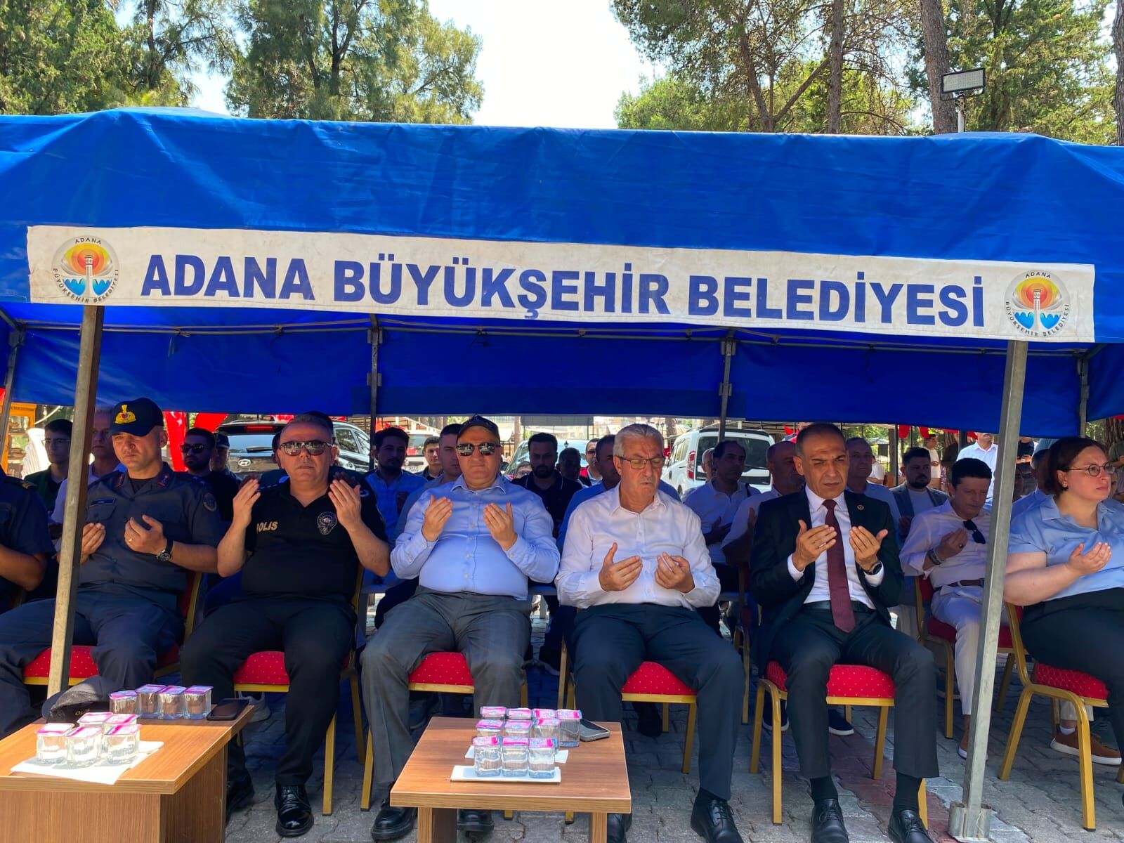 Ceyhan’da 15 Temmuz Ruhu Yeşilay Temsilciliği Protokol Ile Şehitlikte Buluştu (1)