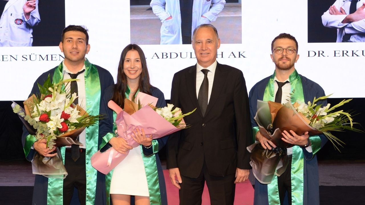 Çü Tıp Fakültesi'nde Mezuniyet Heyecanı! 257 Yeni Hekim Göreve Hazır (2)