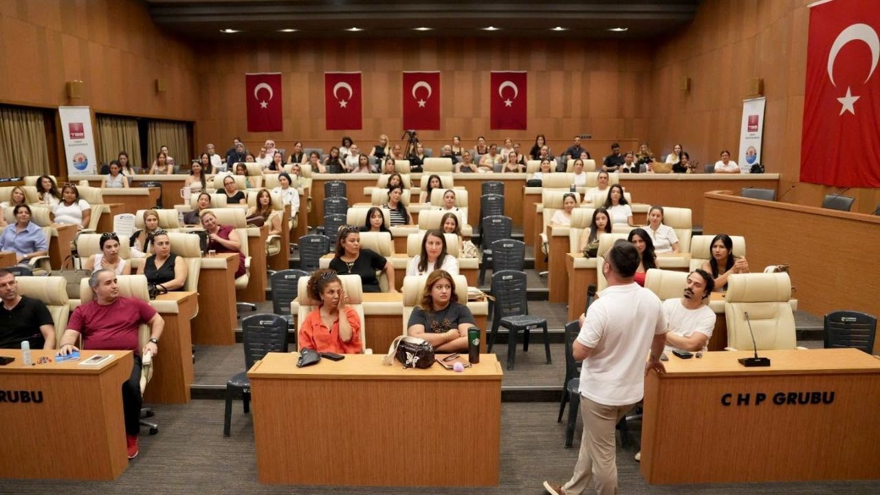 Çukurova Belediyesi'nden Öğretmenlere Mesleki Gelişim Desteği (2)