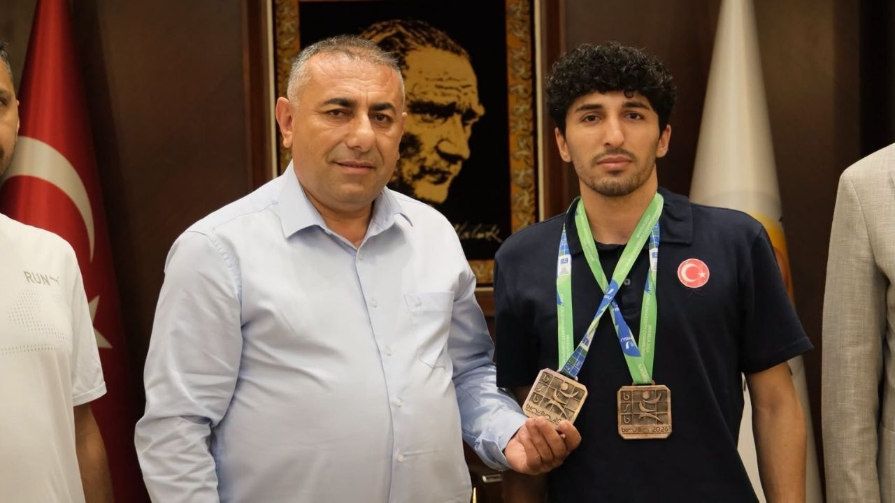 Güngör Geçer, Milli Karateci Diyar Hasanoğlu'nu Ağırladı