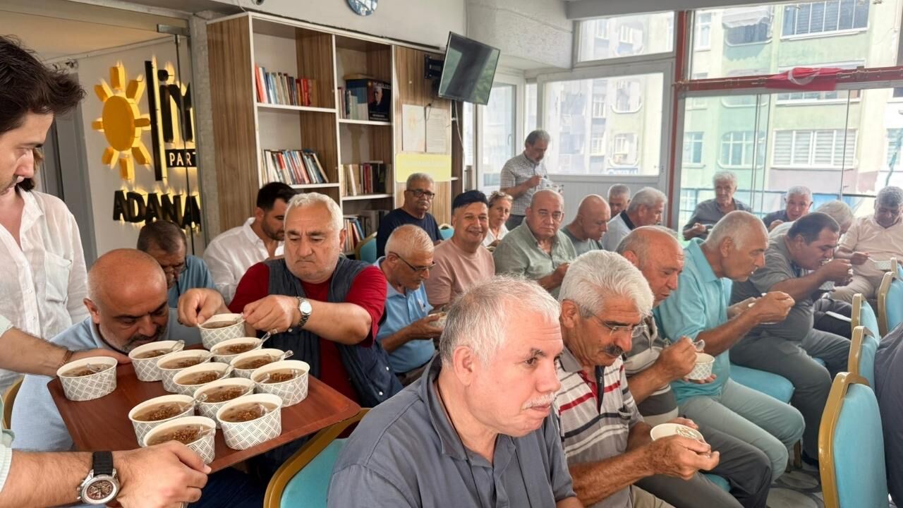 İyi̇ Parti Adana İl Başkanlığı'nda Aşure Programı Düzenlendi (1)