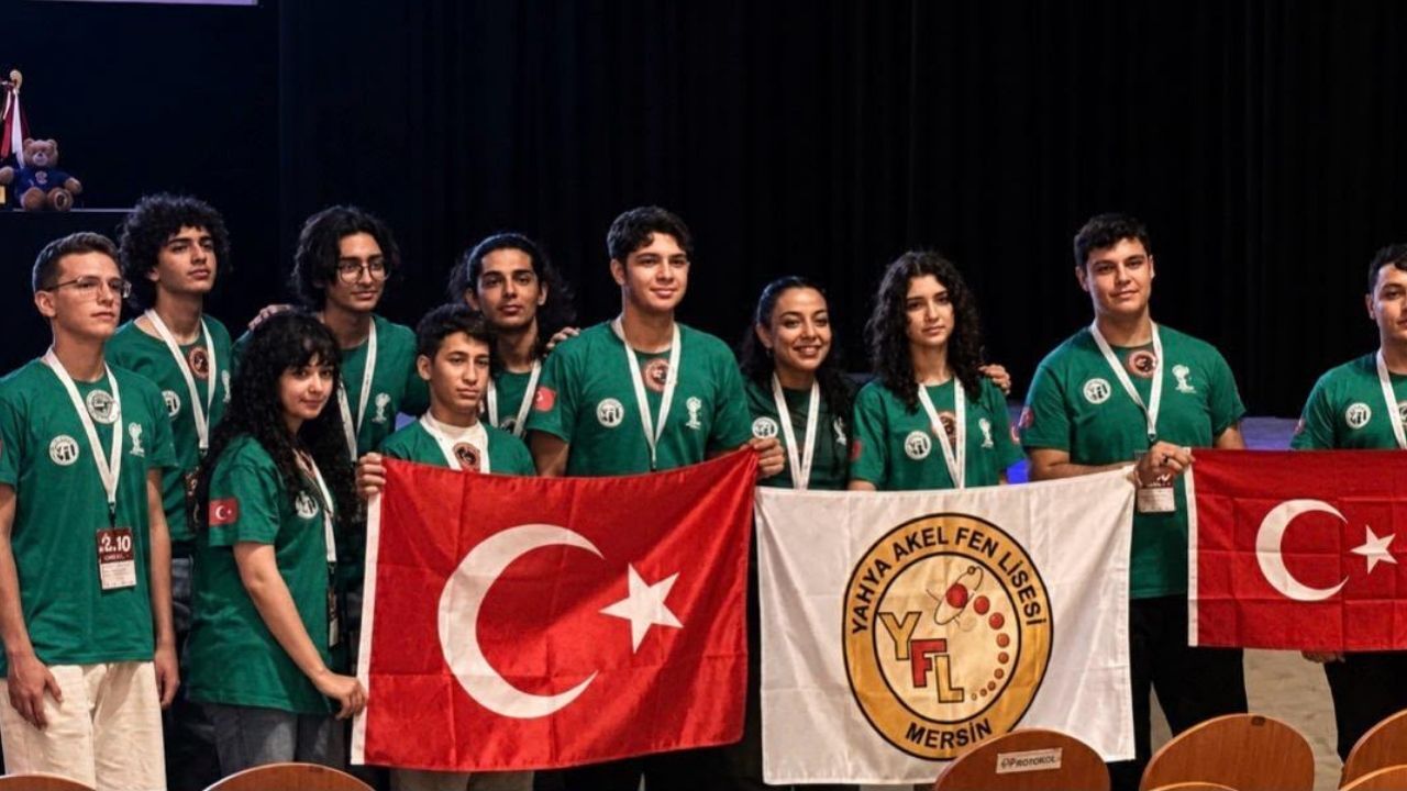 Japonya’da 11 Öğrenci, Dünya Finalinde 11 Madalya Kazanarak Gururlandırdı (1)
