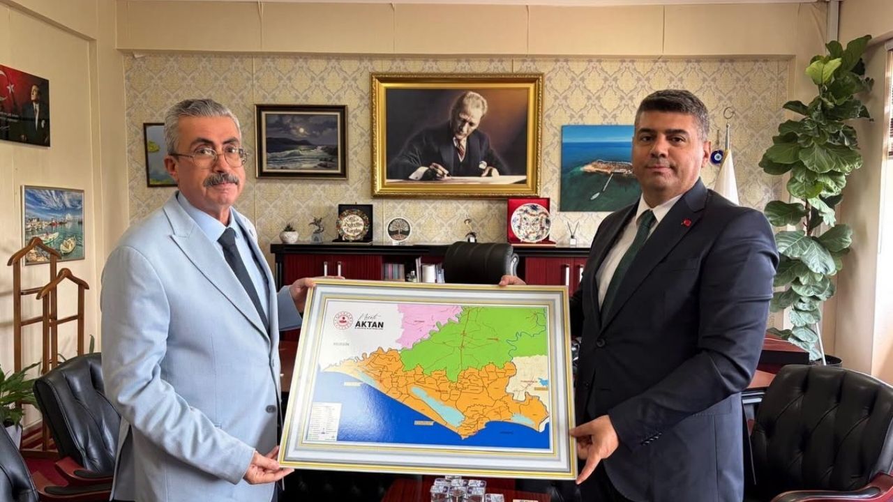Karataş Kaymakamı Necati Aktan'dan Belediyeye Veda Ziyareti