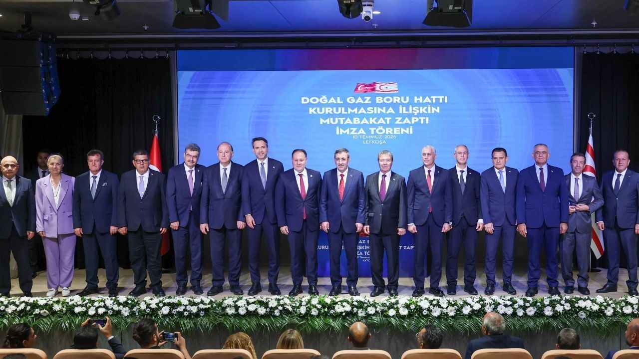Kktc'nin Doğal Gaz Dönemi Için Ilk Imzalar Atıldı