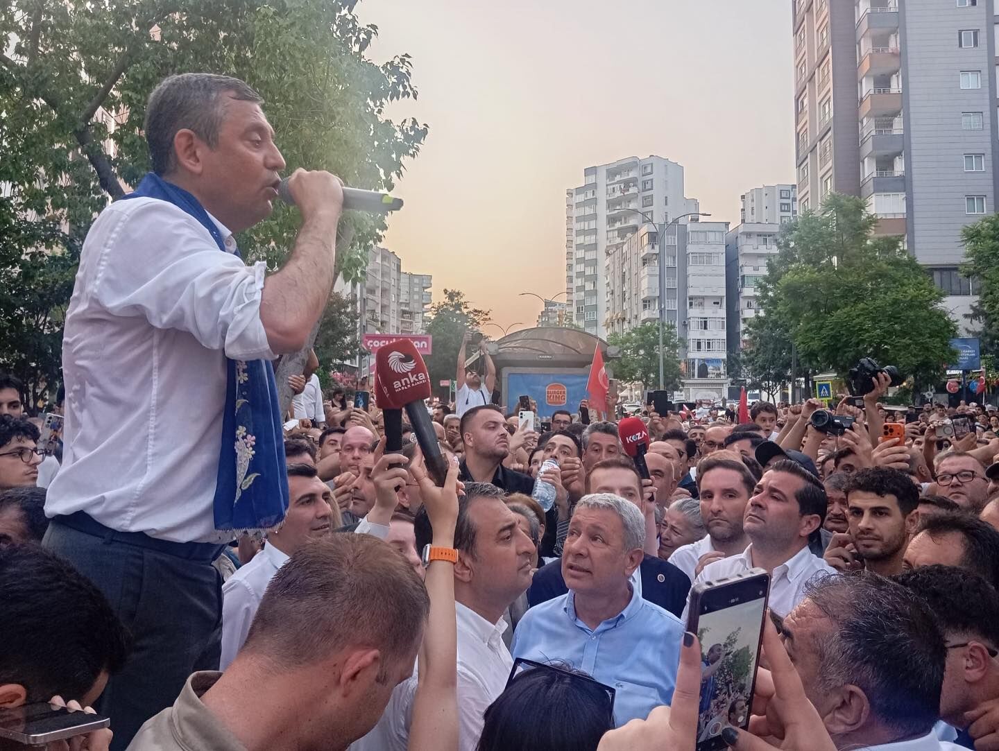 Özgür Özel Adana'da Akçatekir'in Ardından Çukurova’da Dev Kortej (1)-1