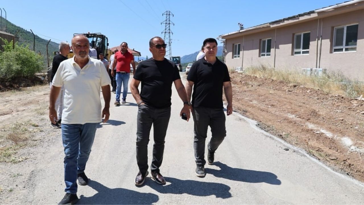 Saimbeyli'nde Hastane Yolu Asfaltlanıyor (1)