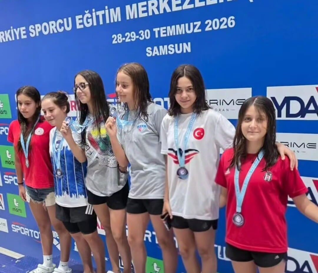 Samsun'dan Madalyalarla Döndüler Ömür Güvel Ve Doruk Atik'ten Büyük Başarı (2)