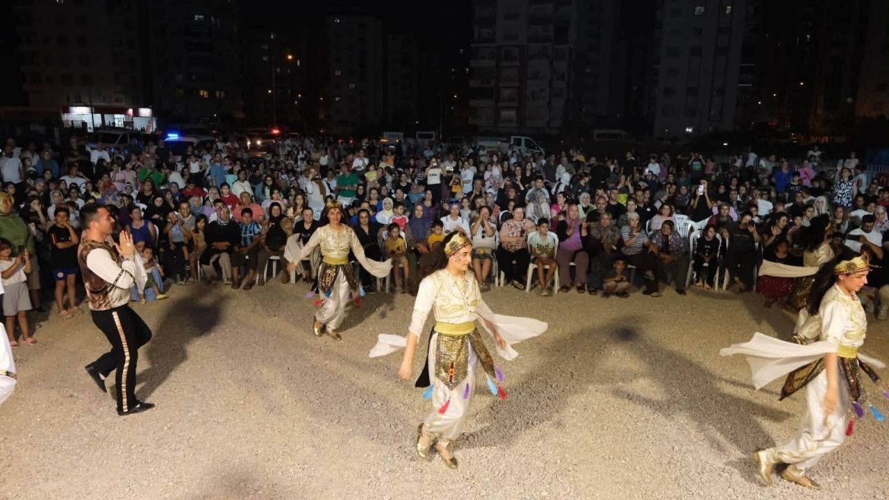 Sarıçam'da Sanat Ve Müzik Dolu Mahalle Şenliği (2)