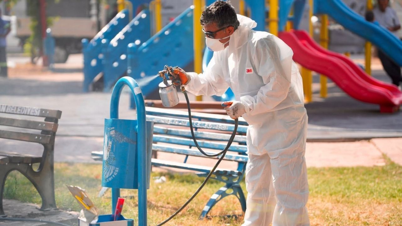 Seyhan Belediyesi Park Yenileme Çalışmalarını Sürdürüyor (2)