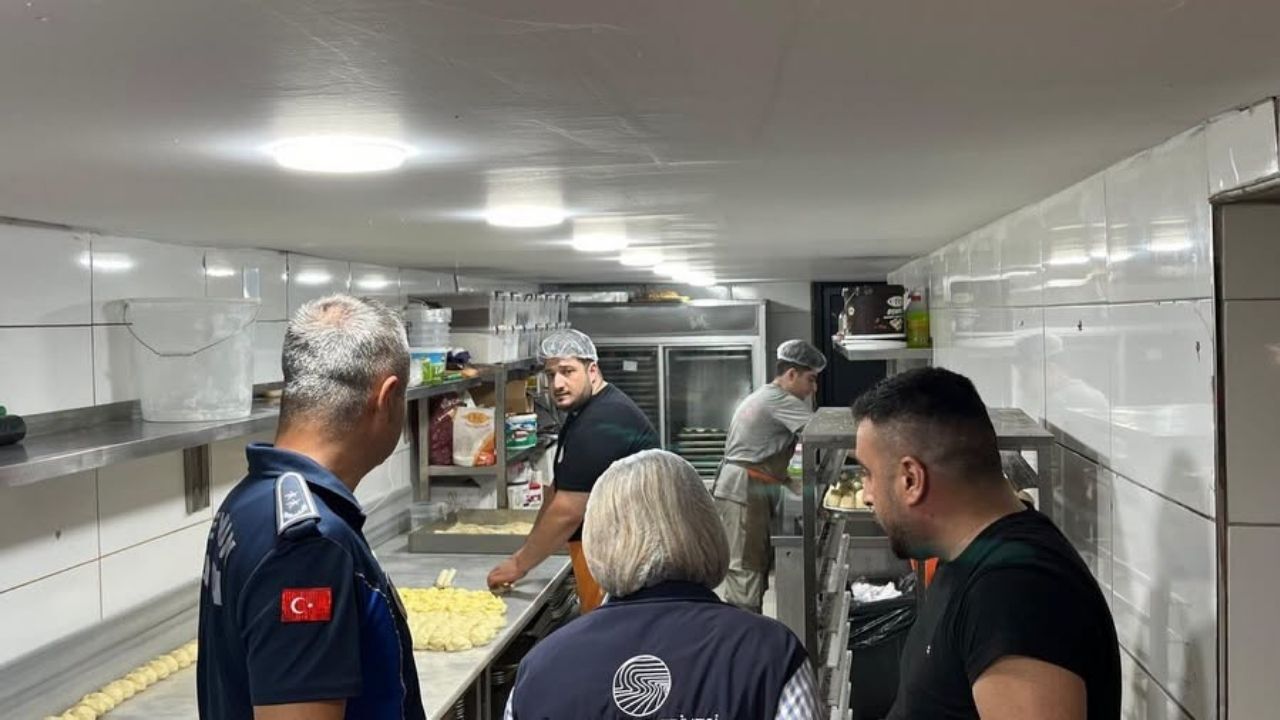 Seyhan Belediyesi'nden Gıda Işletmelerine Kapsamlı Denetim (2)