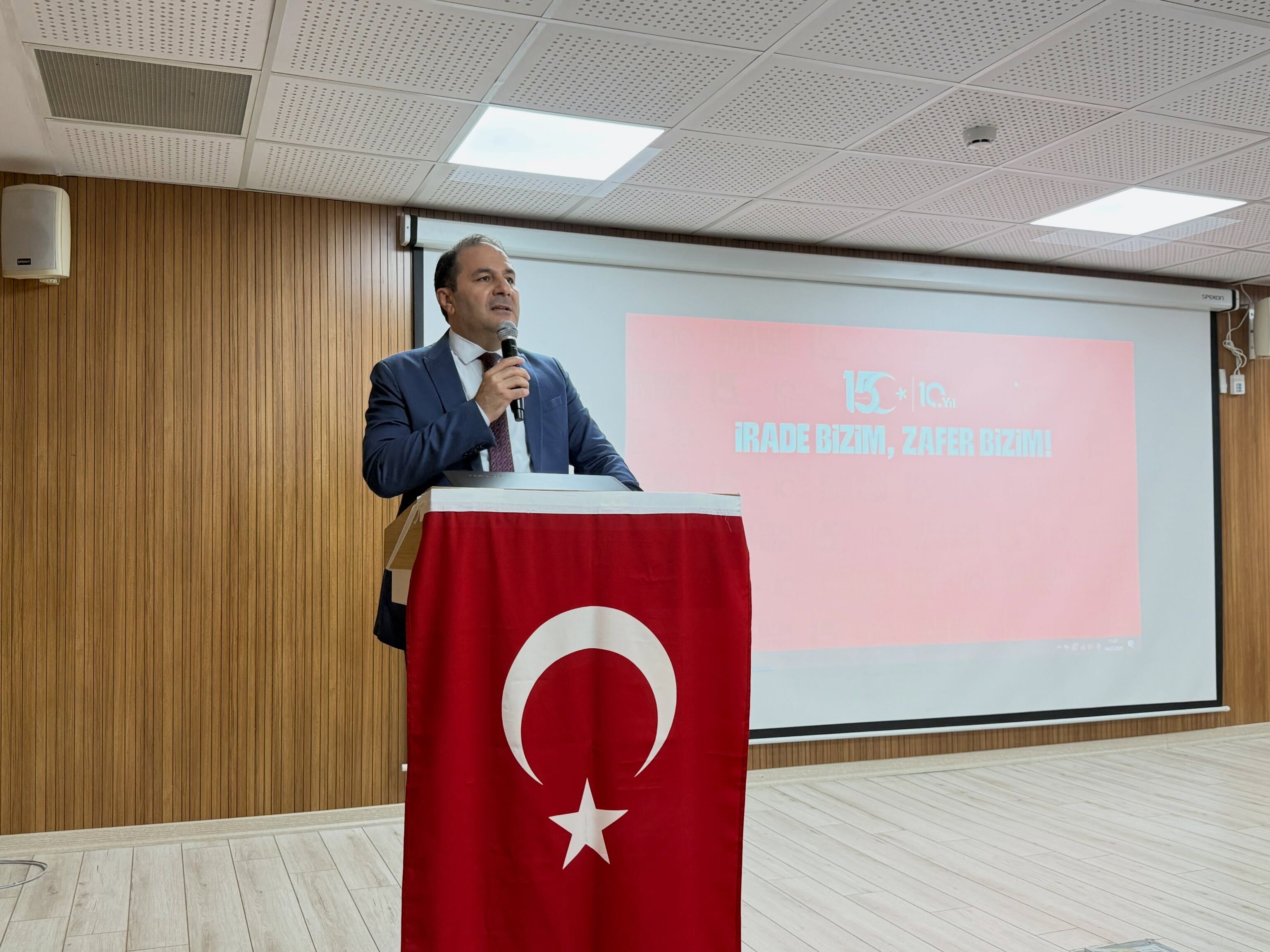 Seyhan İlçe Millî Eğitim’den 15 Temmuz Programı İrade Bizim, Zafer Bizim! (2)