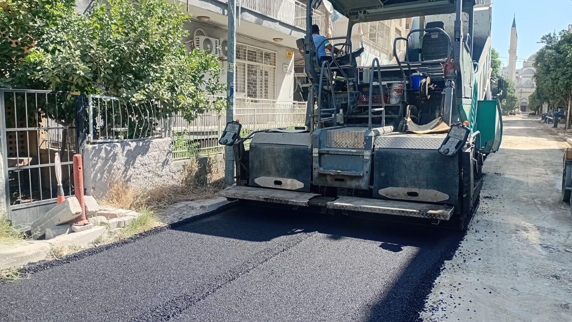 Seyhan'da Yol Konforu Artıyor Kurtuluş Mahallesi Yeni Asfaltına Kavuştu (3)