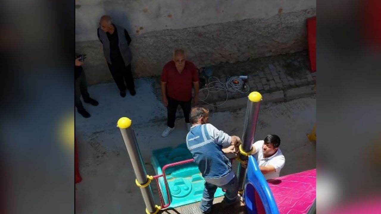 Tufanbeyli Belediyesi Parkları Yenilemeye Devam Ediyor (1)