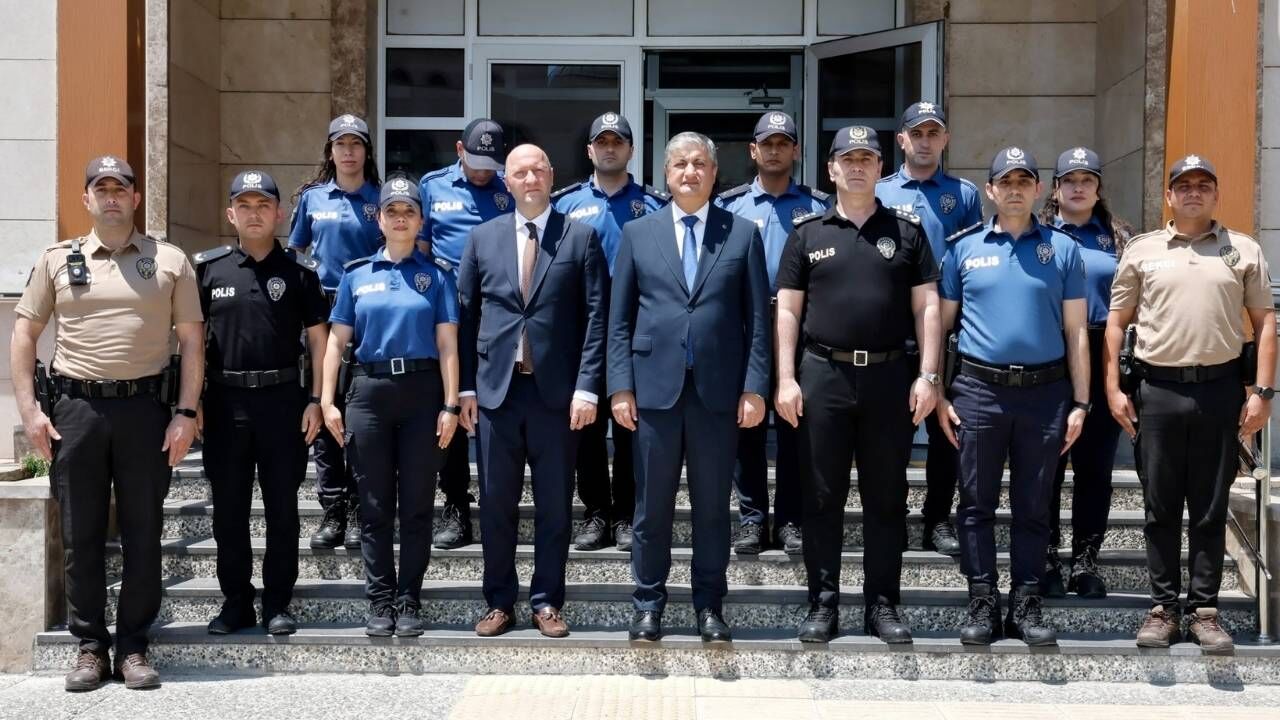 Vali Yavuz'dan Polis Merkezine Ziyaret! Çalışmalar Hakkında Bilgi Aldı
