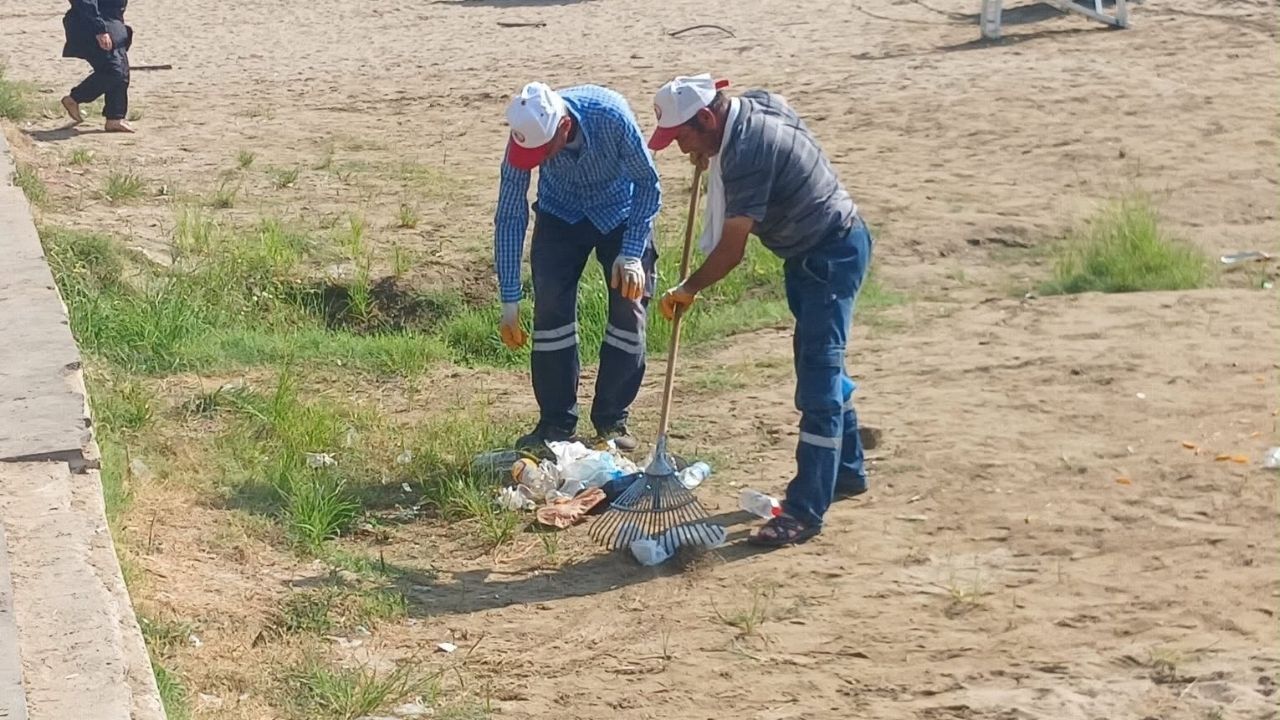 Yumurtalık Belediyesi Çevre Temizliği Çalışmalarını Sürdürüyor (1)