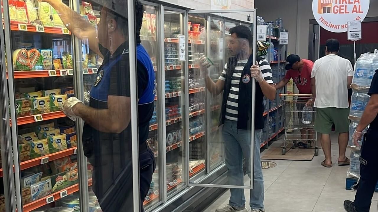 Yumurtalık'ta Marketlere Sıkı Denetim