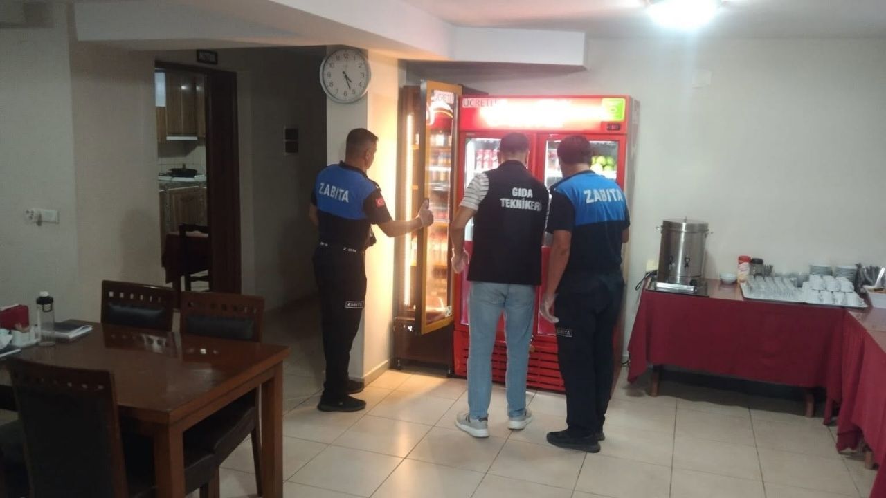 Yumurtalık'ta Otellerde Hijyen Ve Ruhsat Denetimi (1)