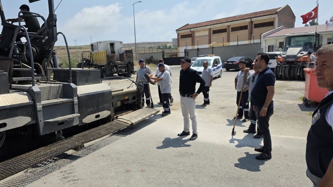 Yumurtalık'ta Ulaşımı Rahatlatacak Yol Çalışması Sürüyor (2)