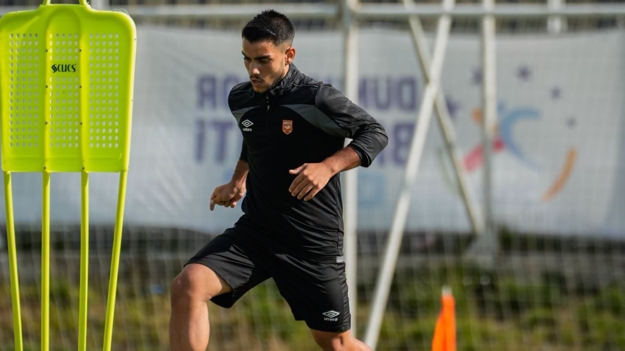 Adana 01 Fk Kayseri Kampında 1. Lig Hedefiyle Güç Depoluyor