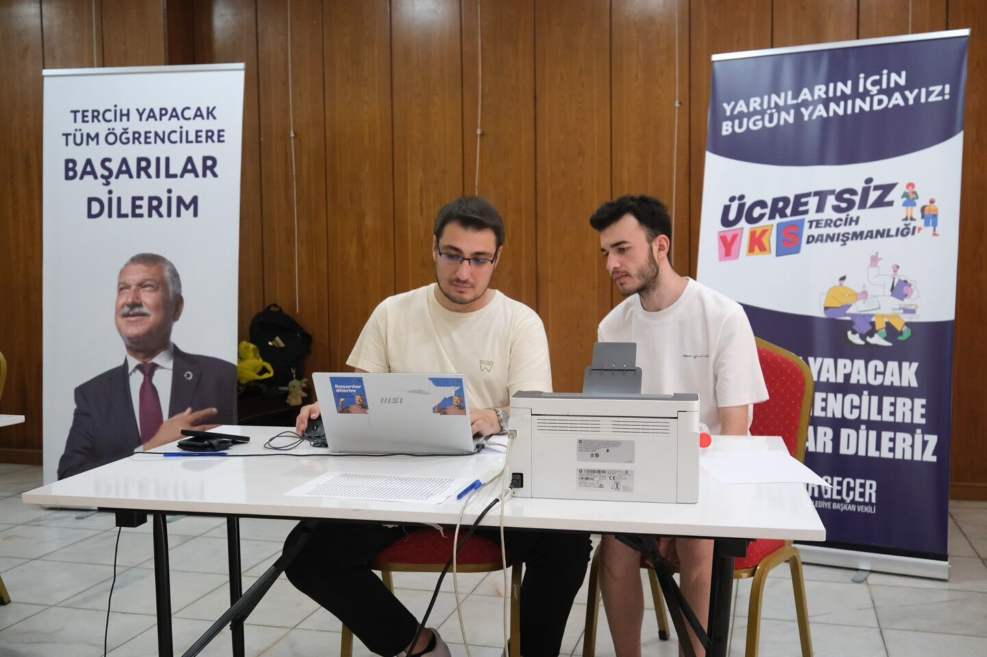 Adana Büyükşehir Belediyesi'nden Yks Adaylarına Uzman Desteği (1)