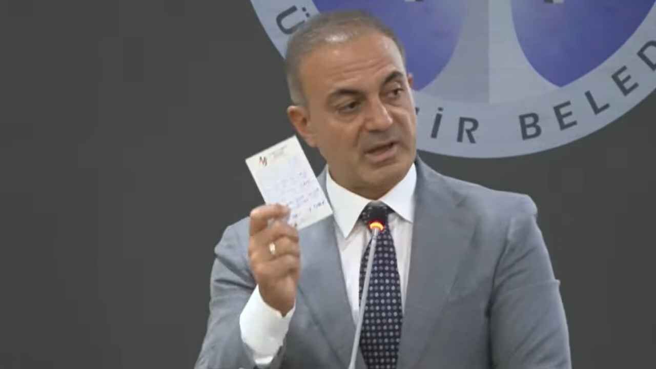 Adana Büyükşehir Meclisi’nde Otobüs, Çöp Ve Sinek Sorunu Gündemde