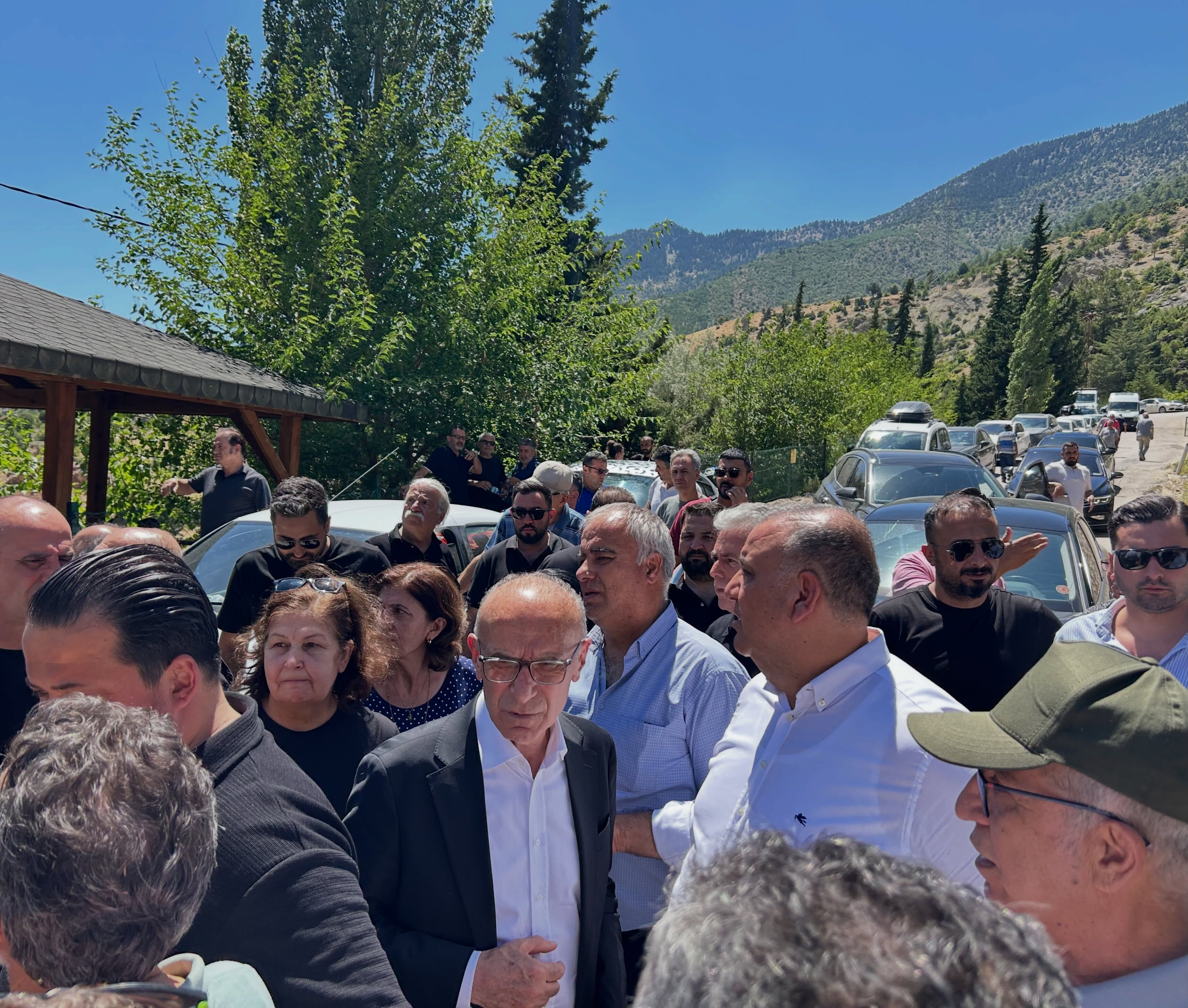 Adana Siyasetinde Acı Veda Halil Koçoğlu Son Yolculuğuna Uğurlandı (1)