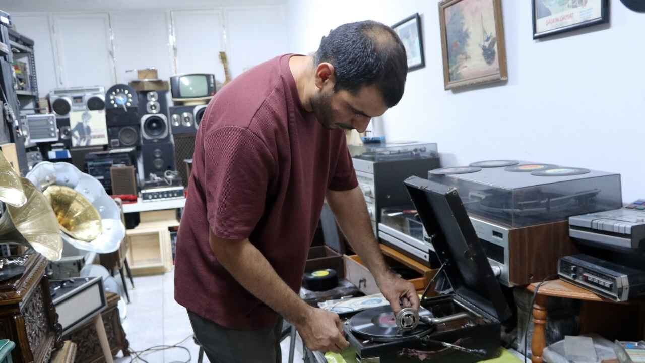 Adana’da 100 Yıllık Gramofonlara Hayat Veriyor “Çırak Bulamıyorum” (1)