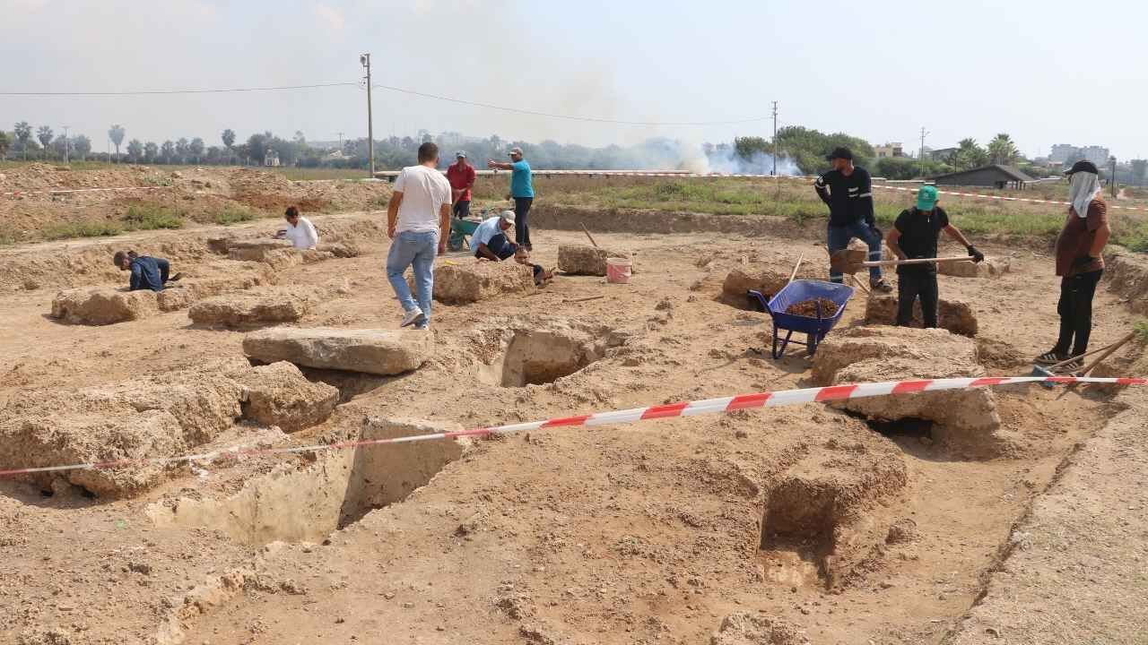 Adana’da 2 Bin Yıllık Mezarlar Bulundu Makedon Askerlerine Ait Olabilir (2)
