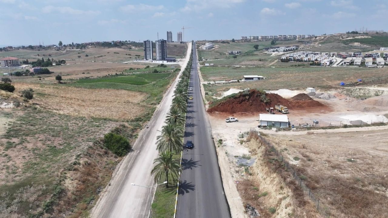 Adana’da 9 Kilometrelik Yolda Yenileme Çalışmasında Sona Gelindi (2)