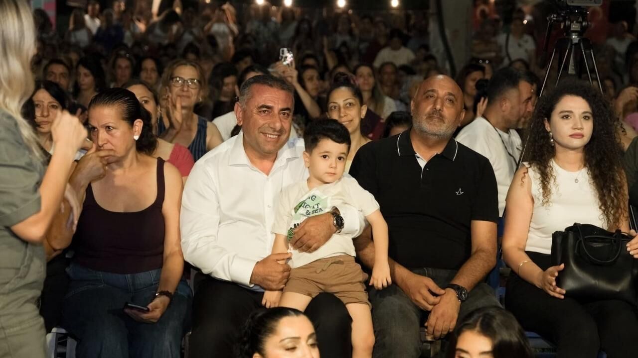 Adana'da 90'Lar Rüzgârı Esti! (2)