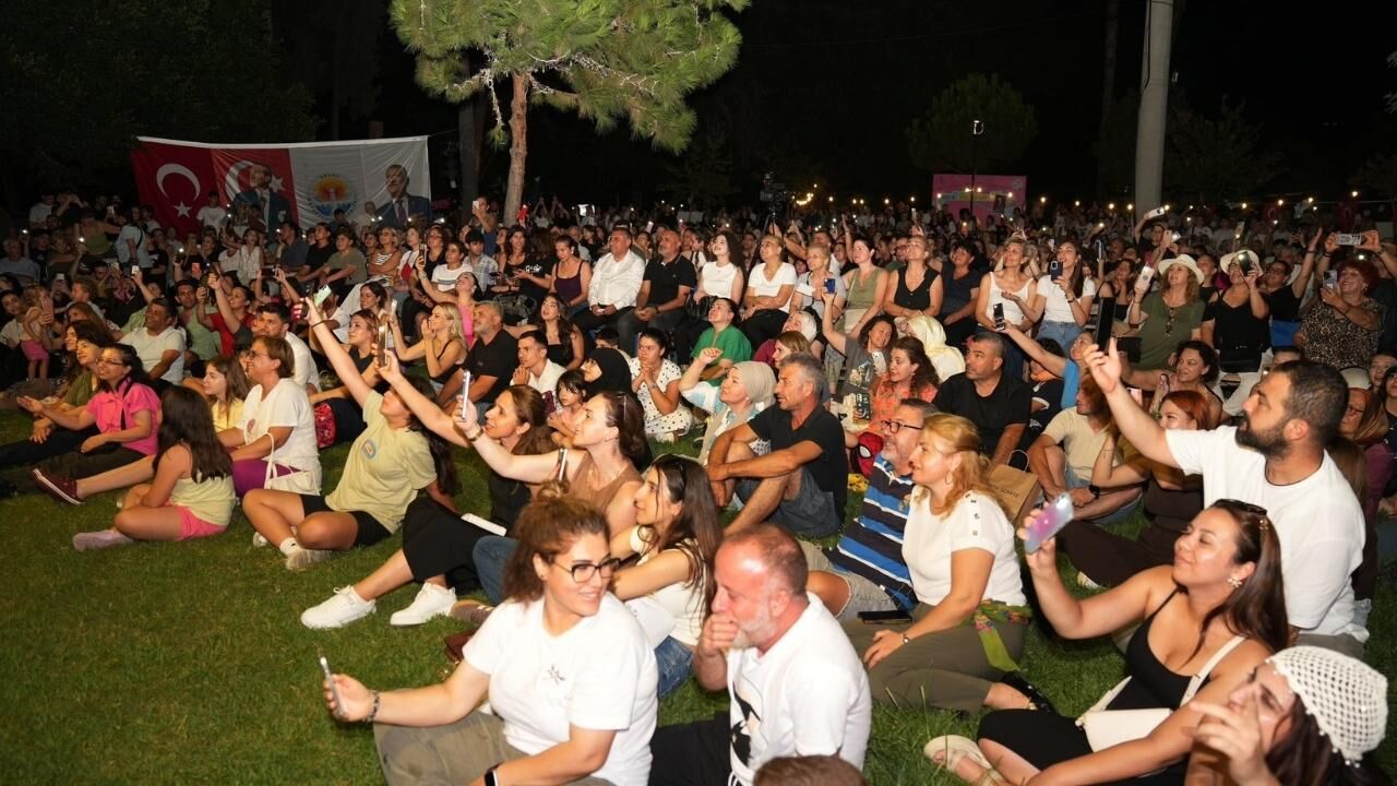Adana'da 90'Lar Rüzgârı Esti! (3)