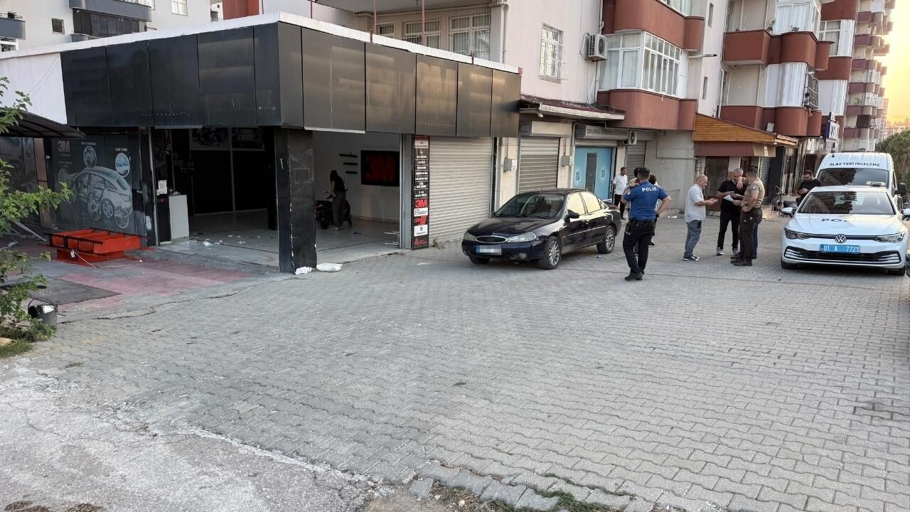 Adana'da Alacak Verecek Kavgasında Baba Ve Oğlu Hayatını Kaybetti (2)