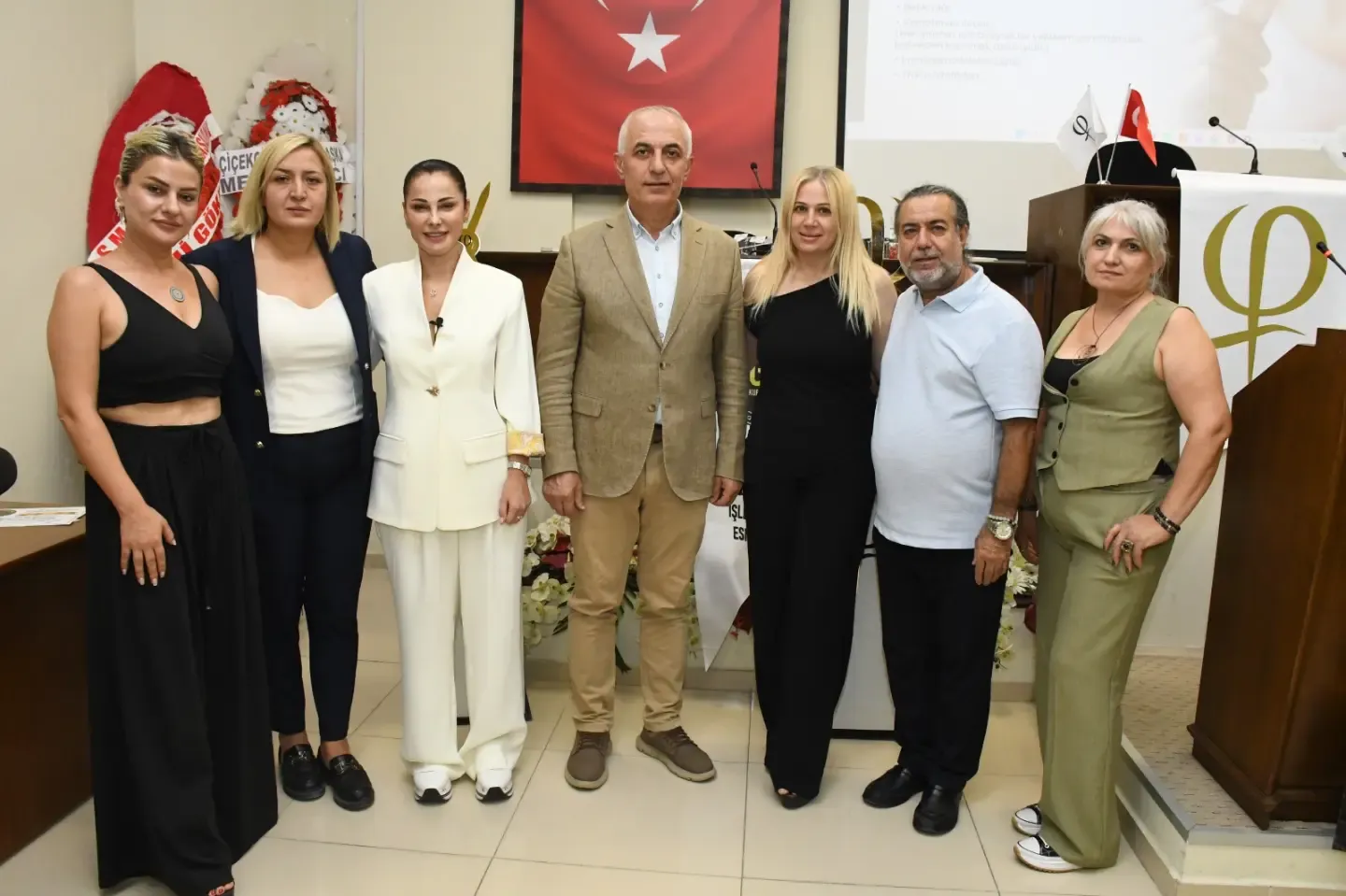 Adana'da Microblading Eğitimi Başarıyla Tamamlandı Kursiyerlere Belgeleri Verildi (1)