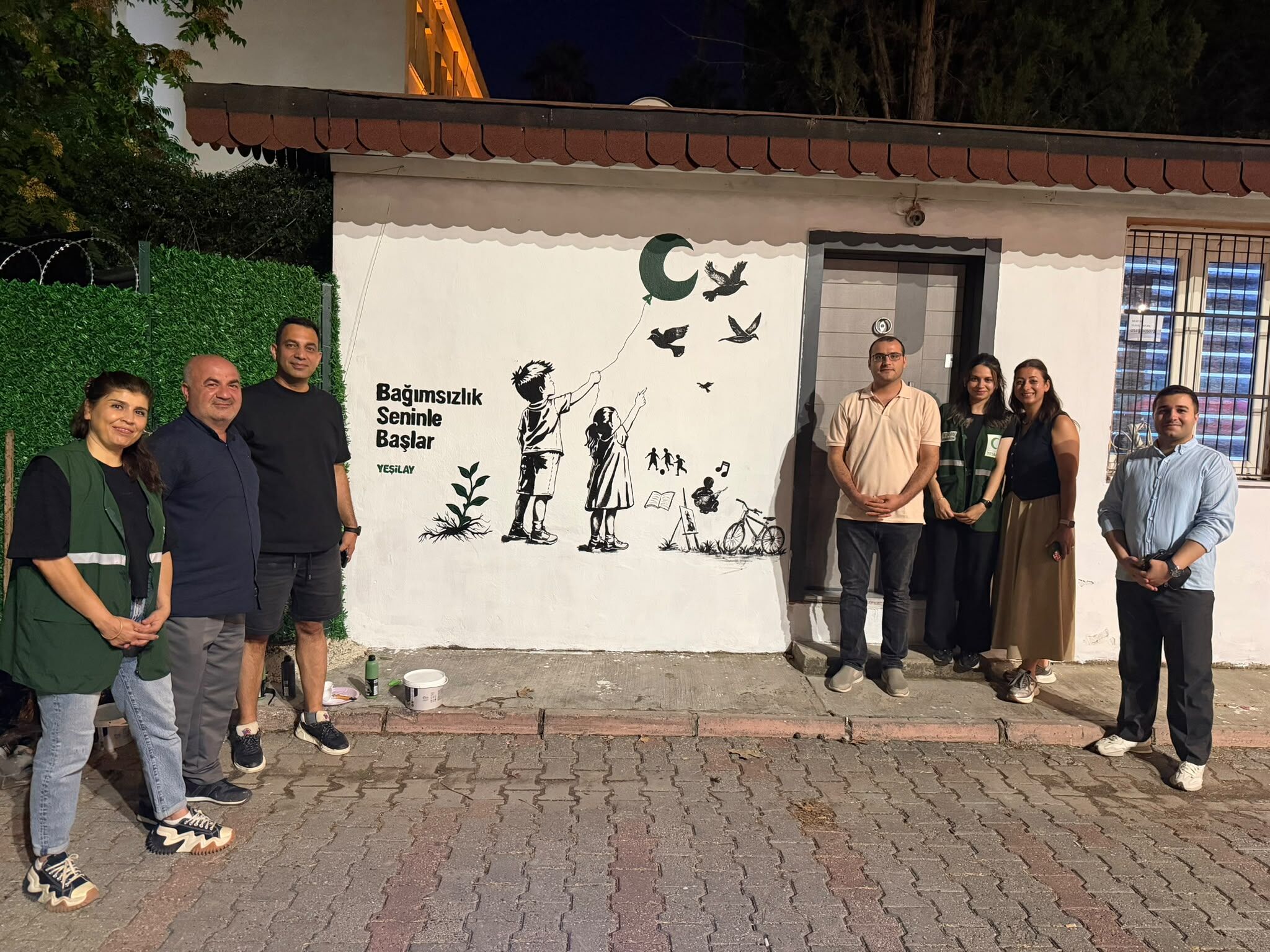 Adana’nın Gri Guvarları Umuda Boyanıyor Yeşilay’dan “Bağımsızlık Duvarı” Hareketi (5)