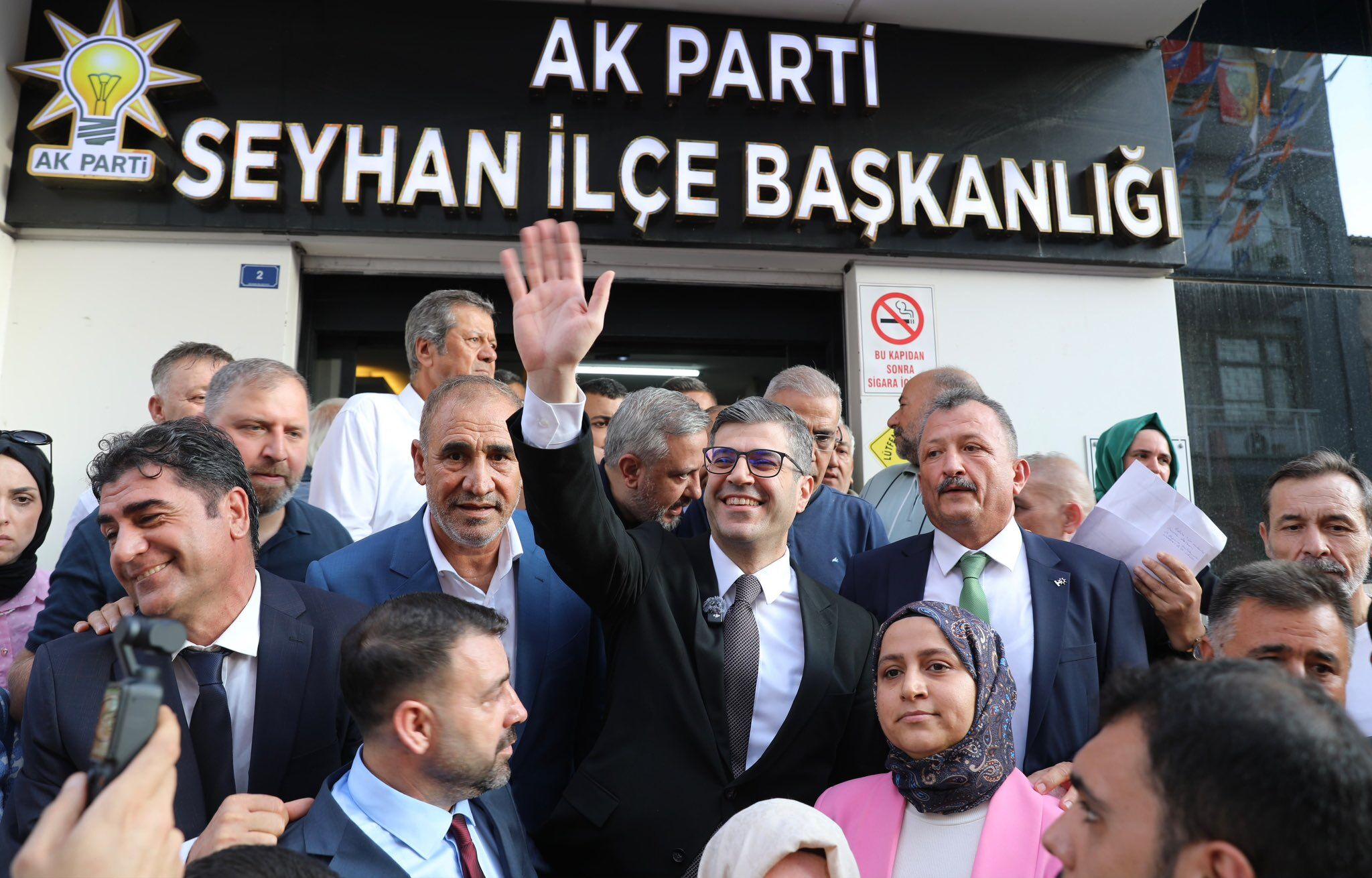 Ak Parti Seyhan'da Devir Teslim! Ali Coşkun Görevi Devraldı (3)