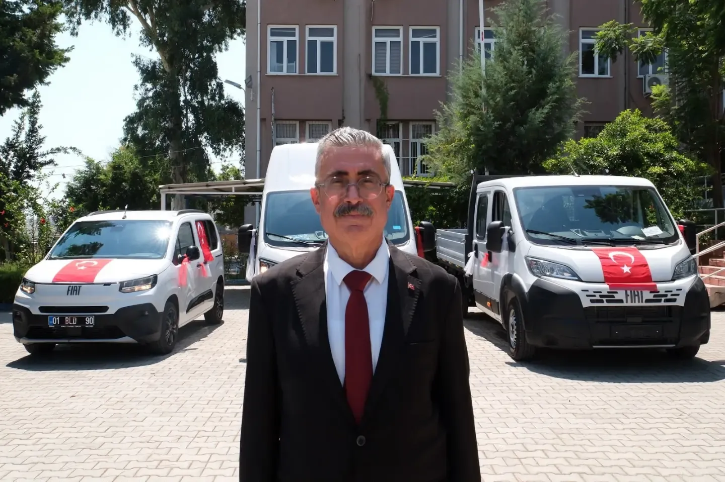 Başkan Karataş Duyurdu Kendi Öz Kaynaklarımızla 4 Yeni Aracı Hizmete Sunuyoruz (2)