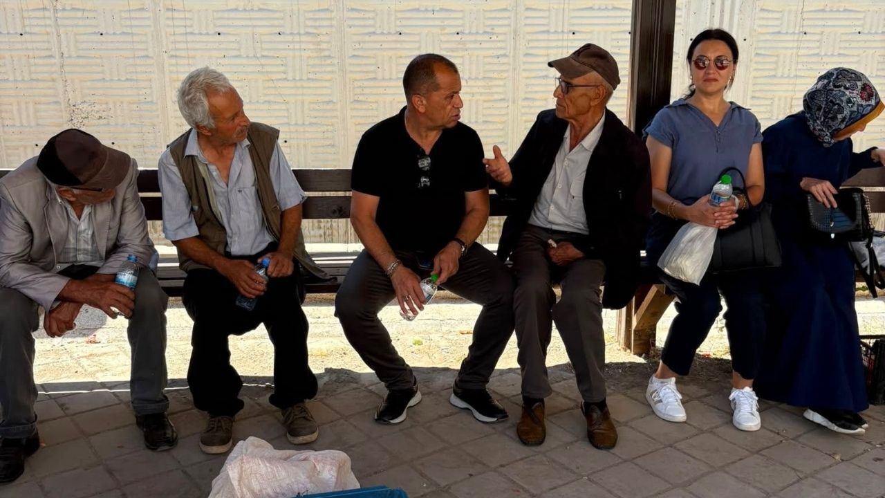 Başkan Mahmut Dal, Perşembe Pazarı'nda Vatandaşlarla Buluştu (1)