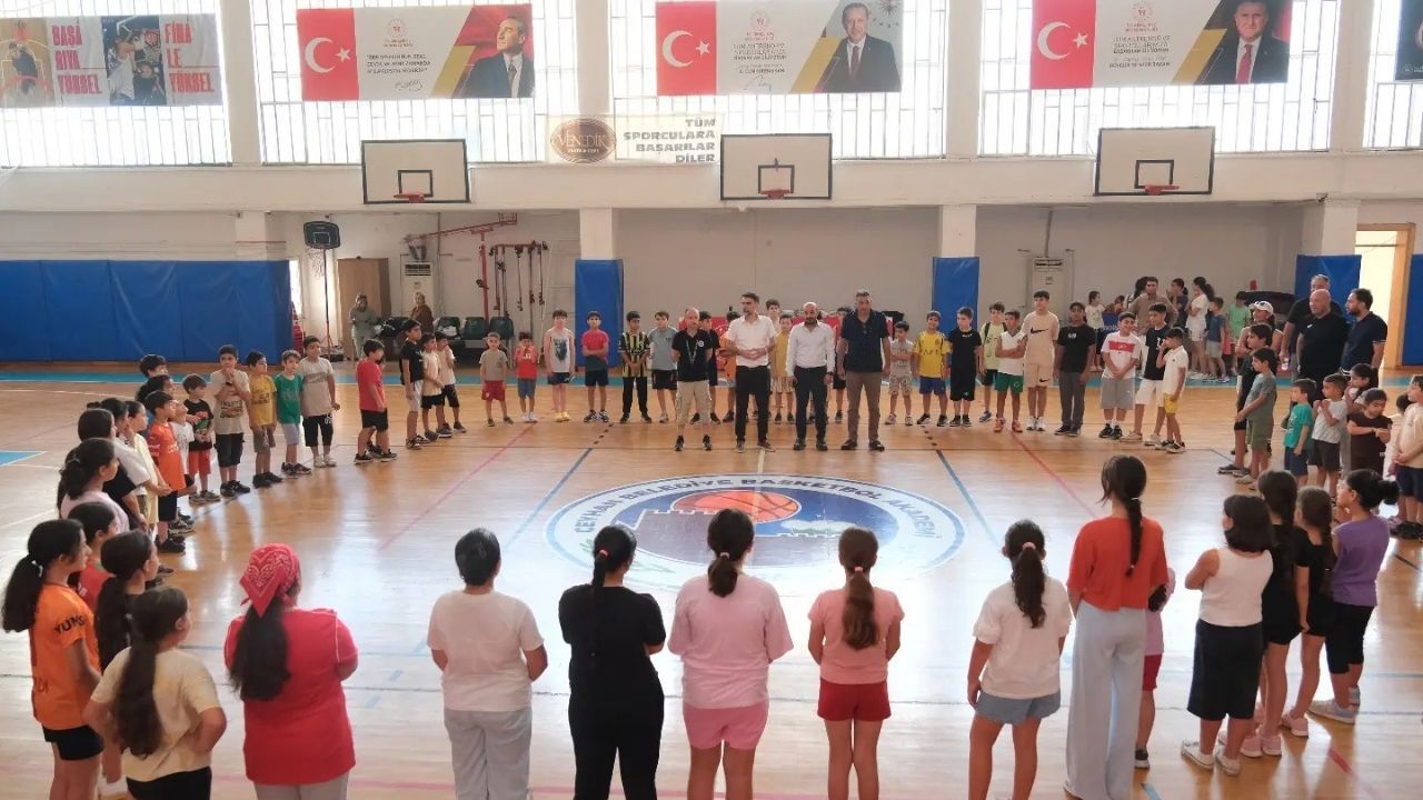 Ceyhan Belediyesi’nden Genç Sporculara Forma Sürprizi (3)