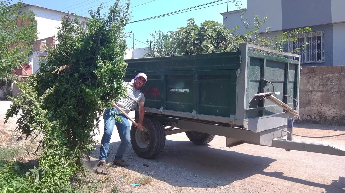 Ceyhan'da Temizlik Seferberliği Daha Temiz Bir Ilçe Için Sahadayız (2)