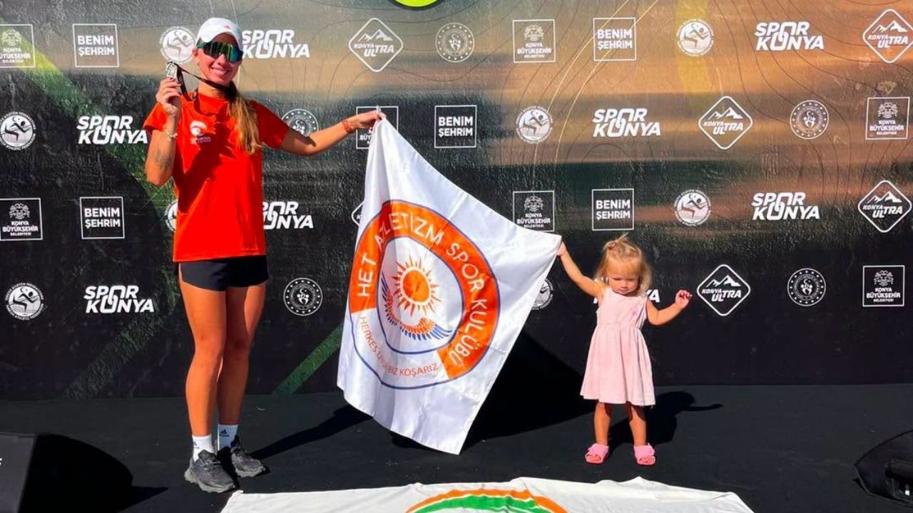 Çukurova Belediyesi Sporcularından 8 Kupalık Büyük Başarı (1)