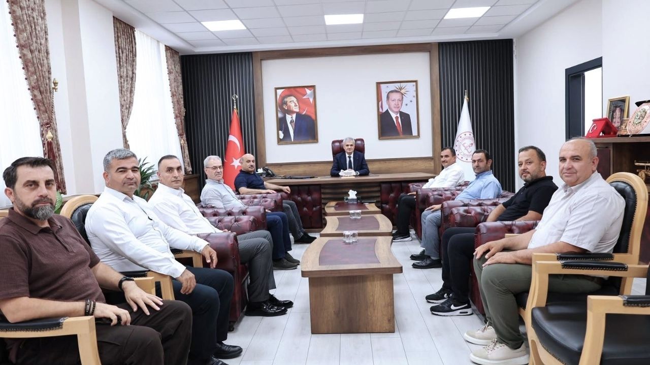 Eğitim Bir Sen Adana'dan Kahramanmaraş'a Dayanışma Ziyareti (1)
