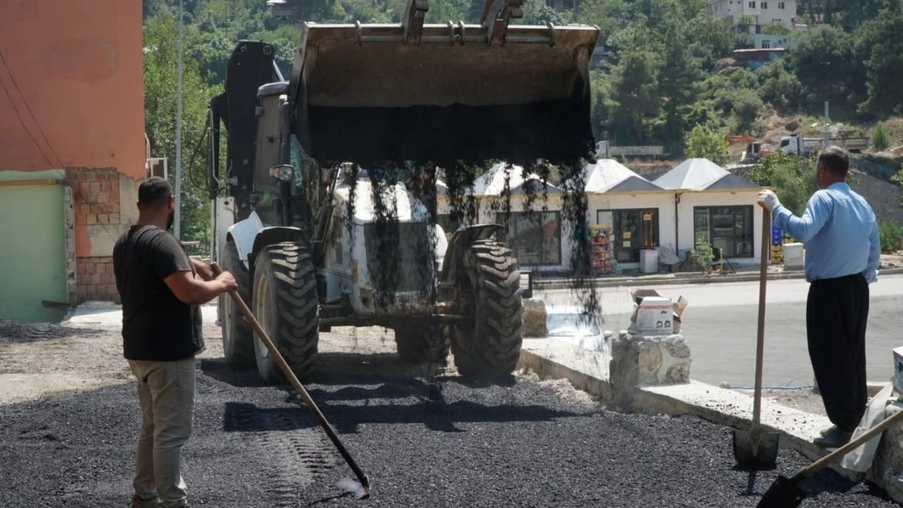 Feke Belediyesi’nden Okul Bahçesinde Kapsamlı Çalışma (1)