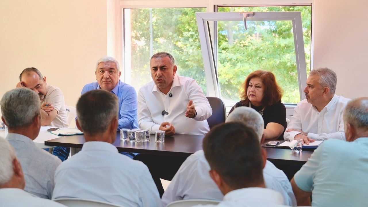 Güngör Geçer, Saimbeyli’de Muhtarlarla Buluştu (2)