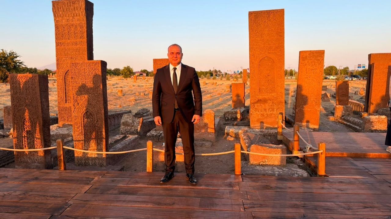 Hakan Yıldırım’dan Malazgirt Zaferi Mesajı Anadolu’nun Kapılarını Açan Kutlu Zafer (1)