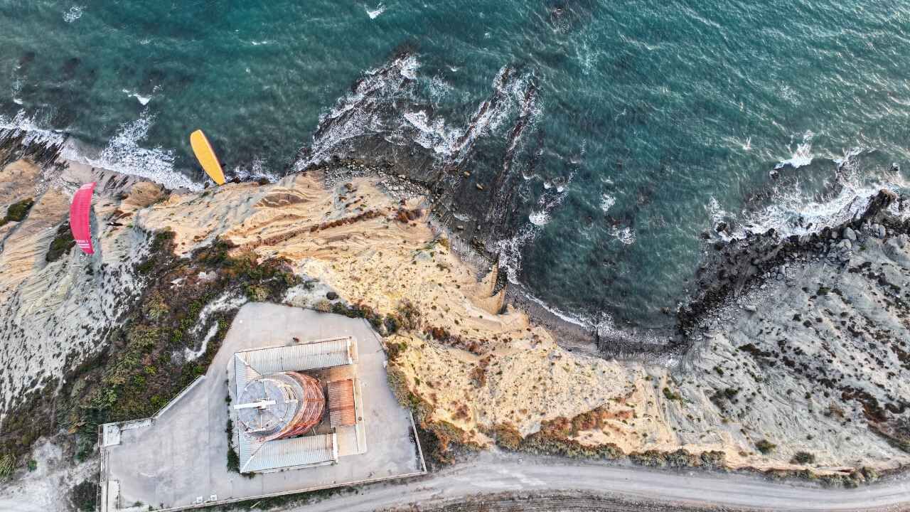 Karataş’taki Harbiş Falezleri Yamaç Paraşütünün Yeni Rotası
