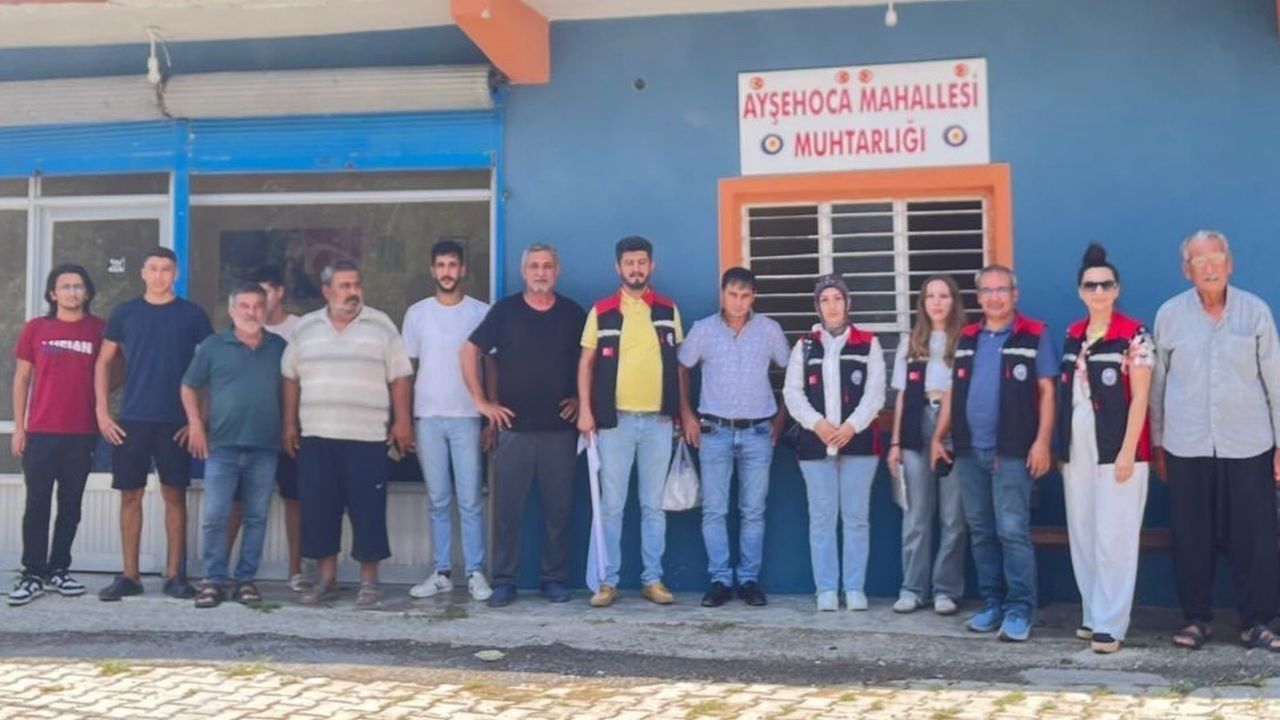 Kozan İlçe Tarım Ekipleri Ayşehoca Mahallesi'nde Üreticileri Bilgilendirdi (1)