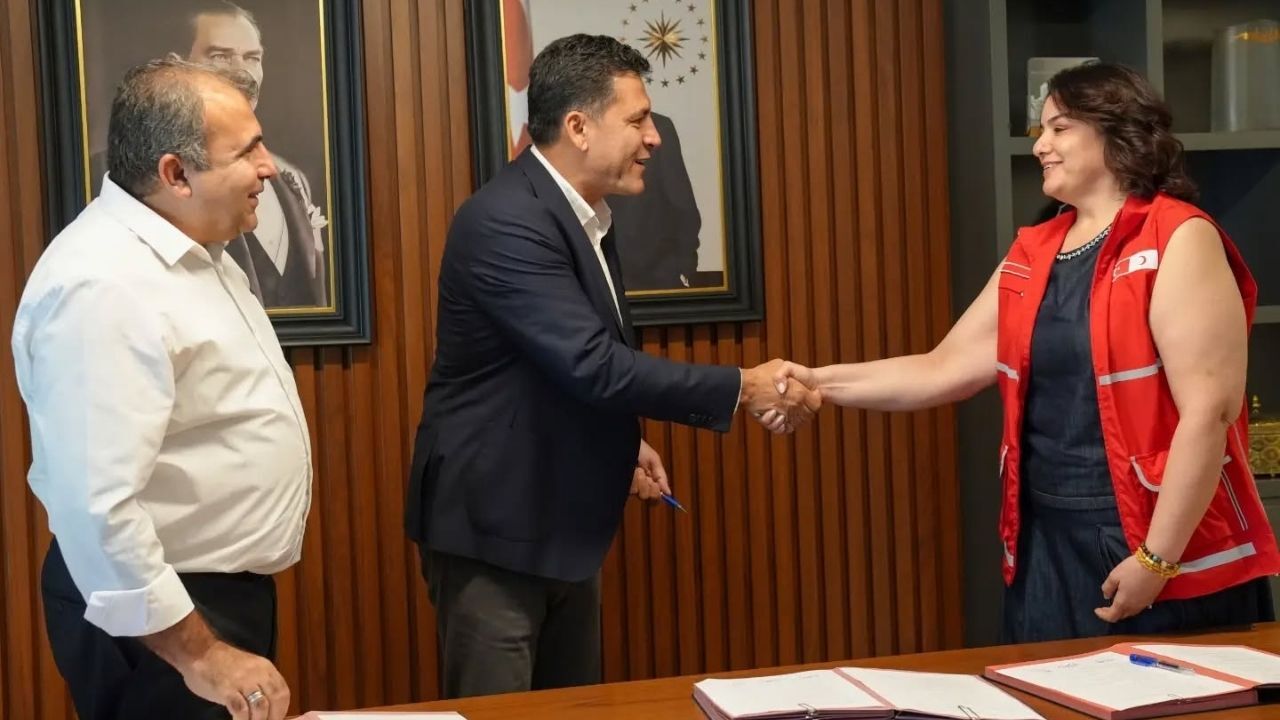 Kozan’da 500 Öğrenciye Kırtasiye Ve Okul Kıyafeti Desteği (2)
