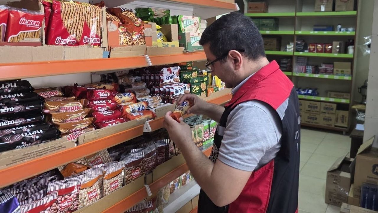 Kozan’da Sofralara Ulaşan Gıdalar Mercek Altında